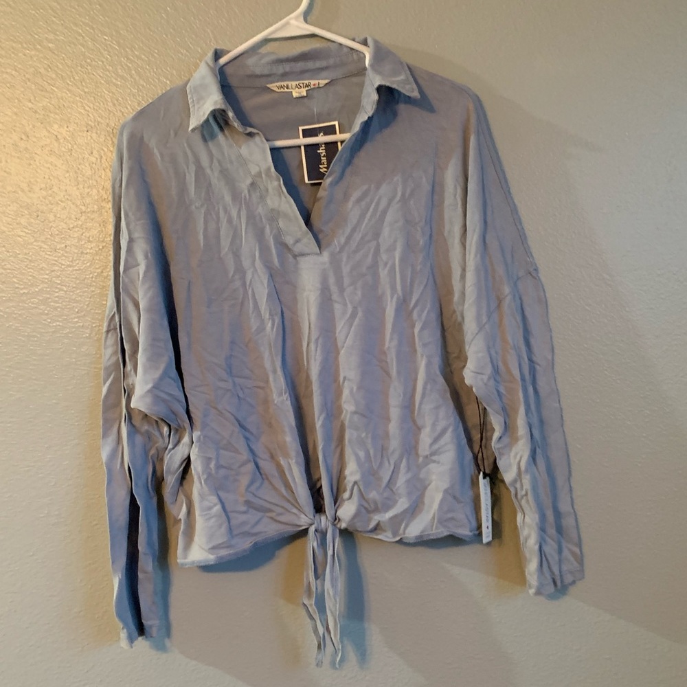 Vanilla star shirt. NWT. L